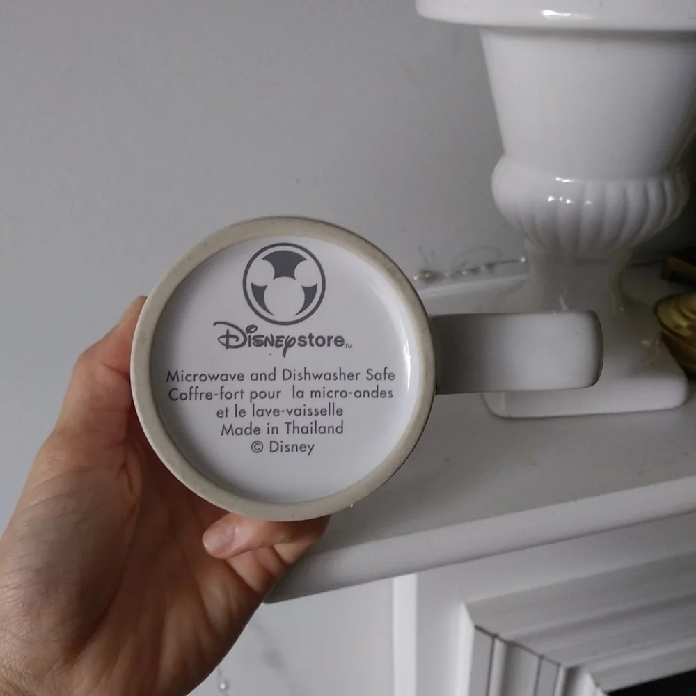 Walt Disney‎ store Donald Duck Sketches coffee mug